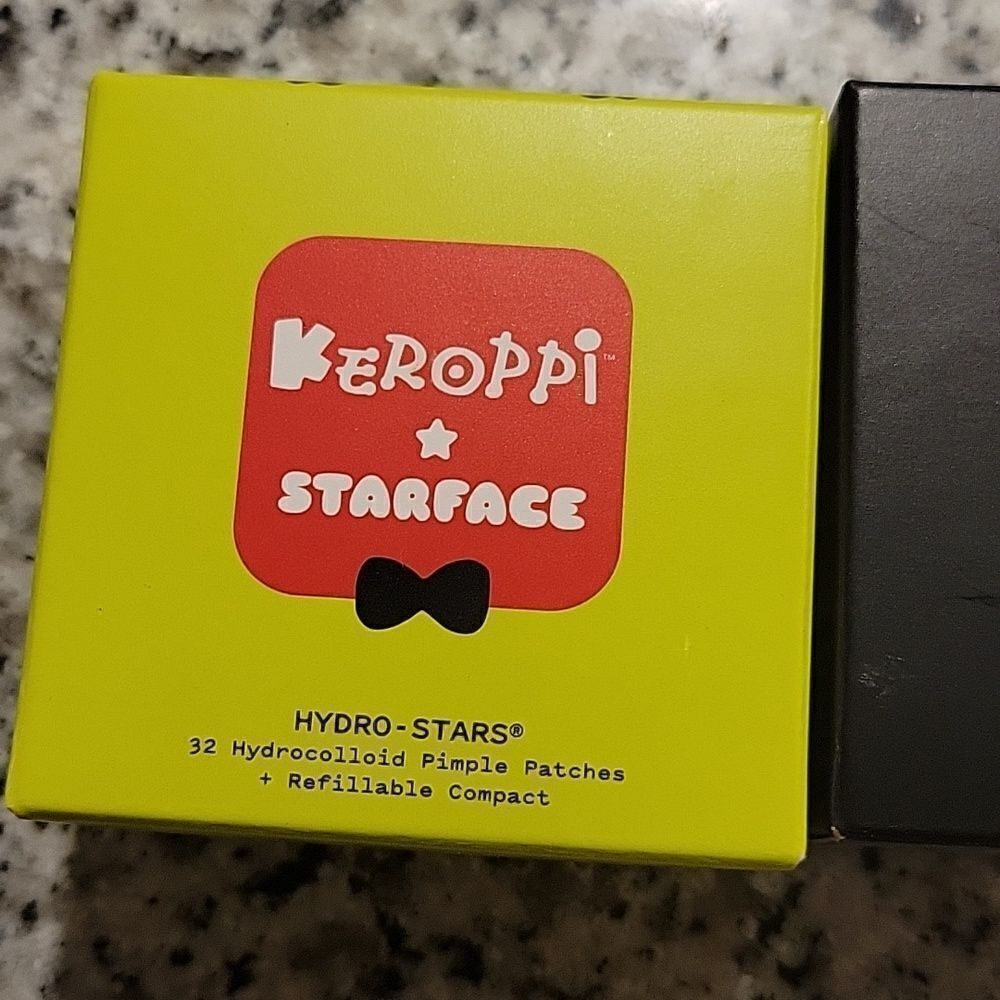 Badtz-Maru and Kerroppi Starface Pimple Patches Compacts and 1 refill - Picture 3 of 7